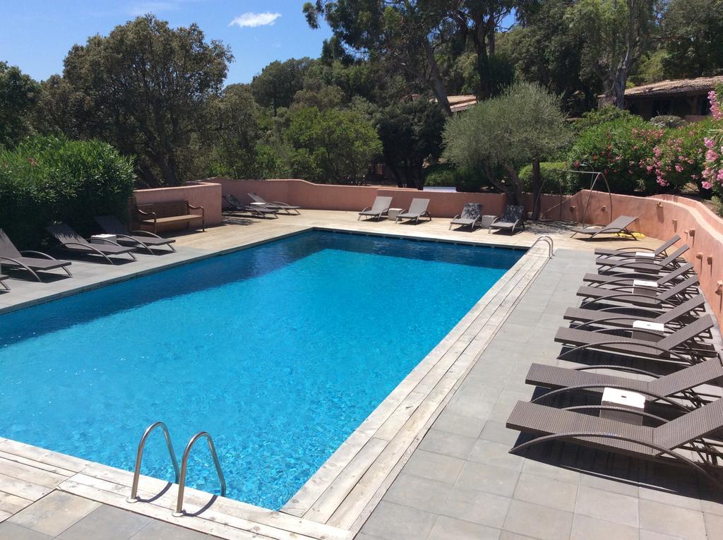 Hotel Les Hauts De Porto-Vecchio エクステリア 写真